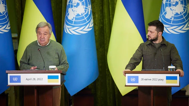 Ukrainian President Volodymyr Zelenskyy, right, and U.N. Secretary-General Antonio Guterres