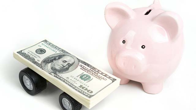 "Piggy Bank" by Pictures of Money licensed under CC BY 2.0