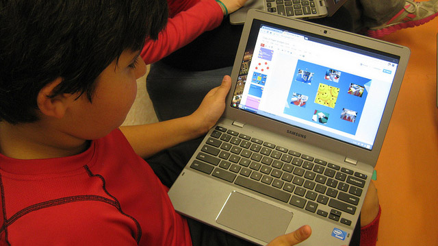 "4th Graders Rocking Google Docs" by Kevin Jarrett licensed under CC BY 2.0