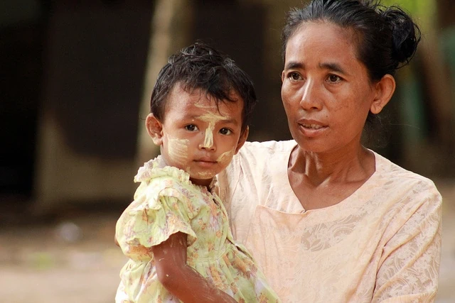 "Mother and Daughter" by KX Studio licensed under CC BY 2.0