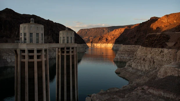 A bathtub ring of light minerals shows the high water line of Lake Mead
